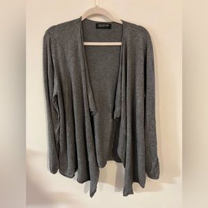 Women| gray cardigan